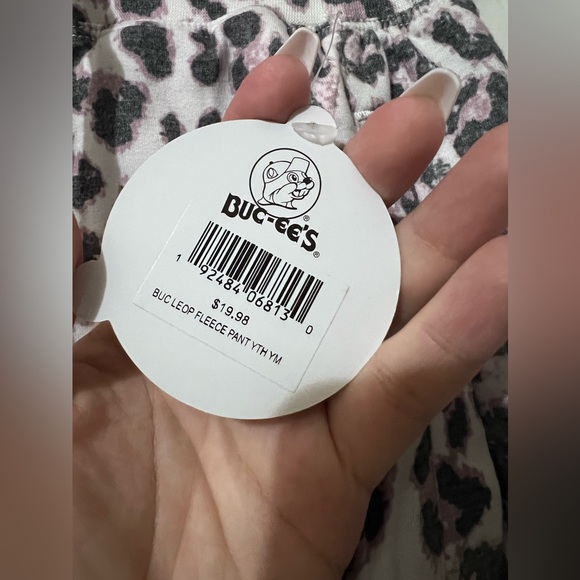 Buc-ee’s cheetah/leopard fleece pants - Picture 3 of 4